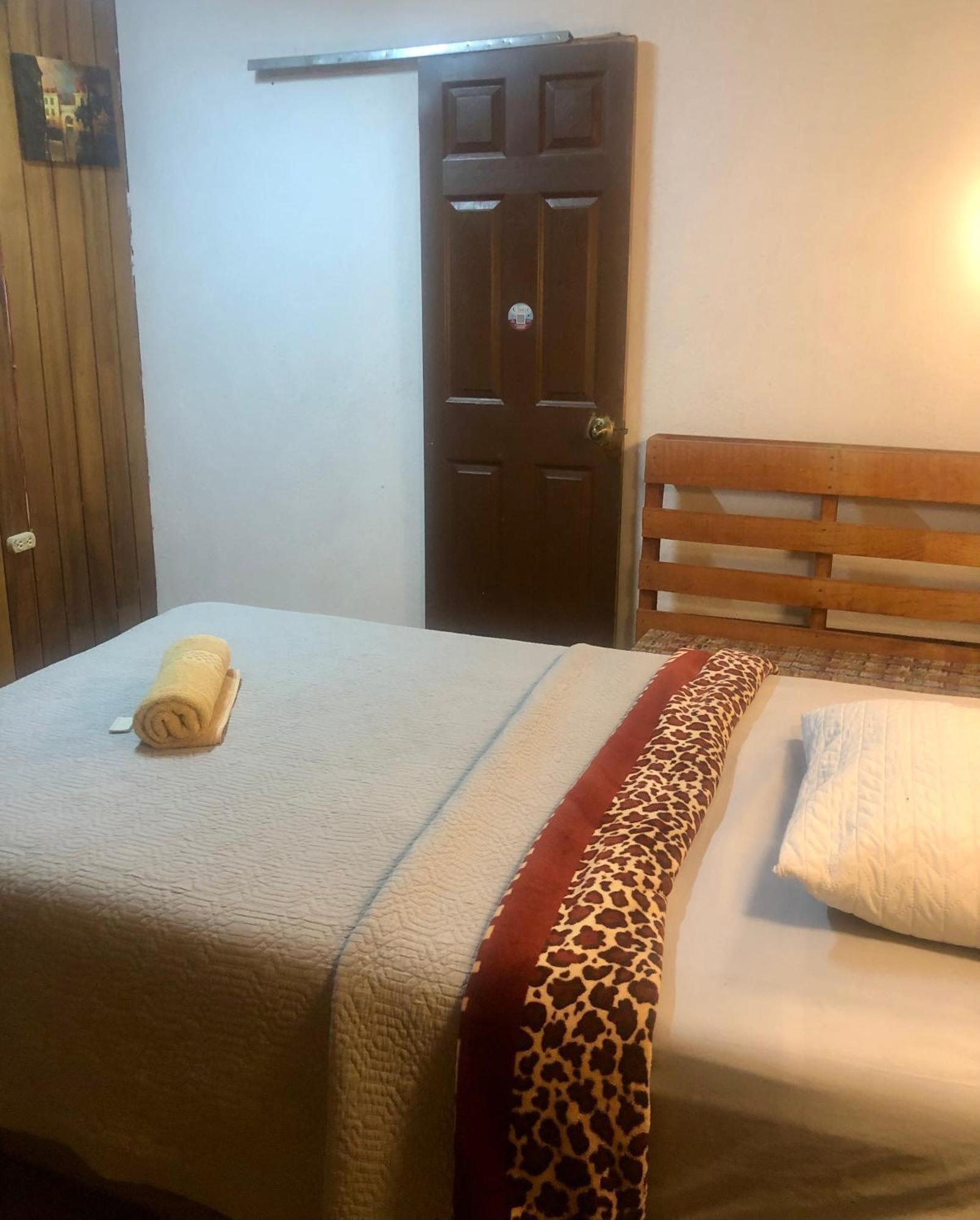 Hostal Choja Quetzaltenango Exterior foto